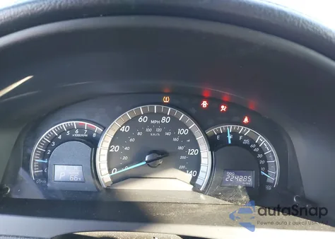 2014 Toyota Camry Se z USA, uszkodzony, nr VIN 4T1BF1FK6EU758703